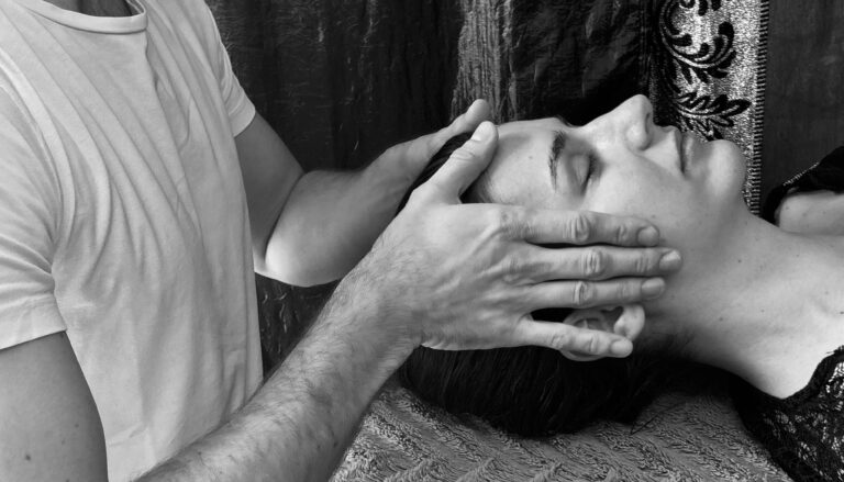 head massage in montpellier